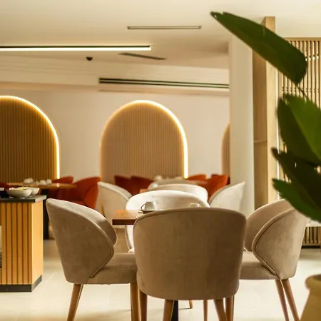 El Tujjar Hotell 3*